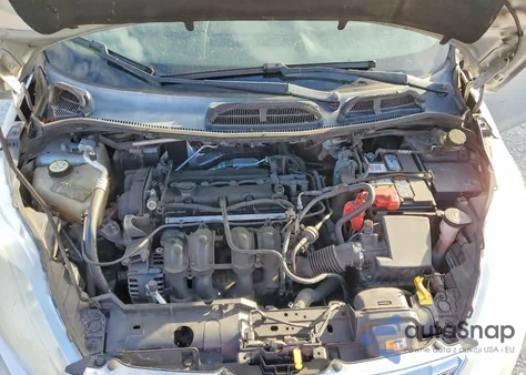 2013 Ford Fiesta Titanium z USA, uszkodzony, nr VIN 3FADP4CJ5DM173353